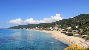 Jedno grčko letovalište osvojilo turiste iz Srbije - ležaljk