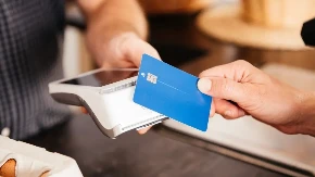 NBS objavila podatke - građani Srbije sve više plaćaju karti