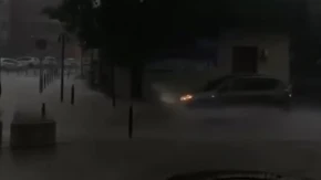 Nezapamćeni potop paralisao srpski grad! Popaljeni