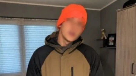 Ovo je tinejdžer (17) koji je slučajno upucao sebe dok je čistio lovačku pušku: Otišao kod dede i nastradao 