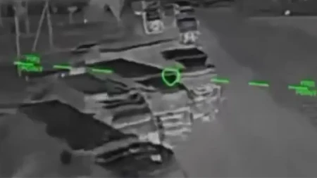 Uništeno 50 vozila u napadu?! Ukrajinci objavili snimak žestokog napada na most (VIDEO)