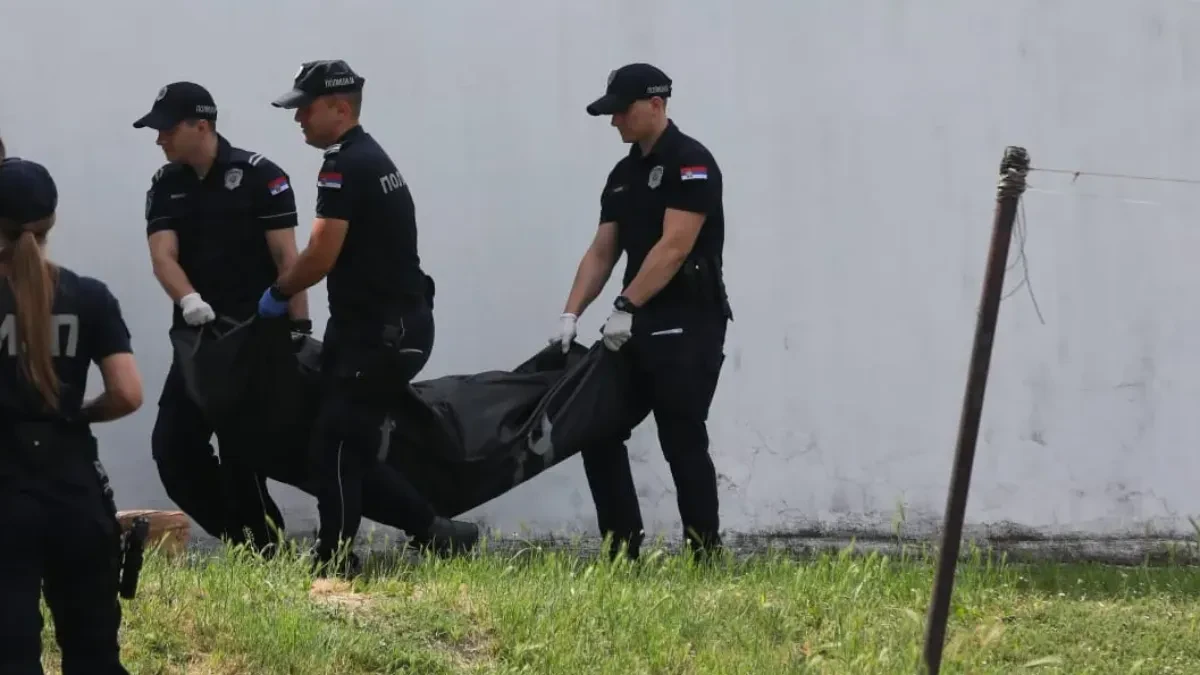 Horor na Čukarici: Radnici pronašli leš u travi!