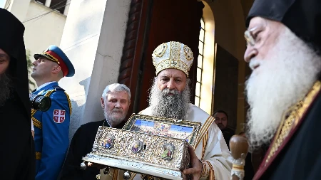 Porede Pojas Presvete Bogorodice sa koncertom Topmsona: Oglasio se Patrijarh Porfirije i poslao jasnu poruku