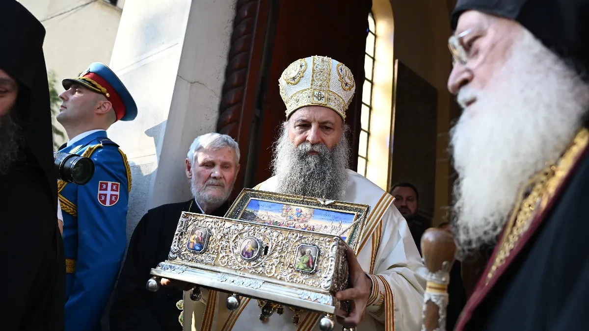 "Država je dala svoj doprinos!" Patrijarh Porfirije progovorio o dolasku Pojasa, pa otkrio gde će ići prilozi građana