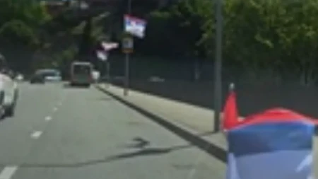 Gruzija okićena srpskim zastavama! Predsednik Vučić u važnoj poseti, niz sastanaka u Tbilisiju