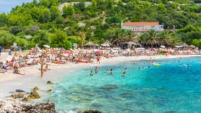 "Pasta duplo skuplja nego u Italiji, a kokteli 17 evra" - turisti ogorčeni cenama u Hrvatskoj