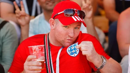 Englezi piju, Amerikanci broje pare: Prodato više od 5.000 piva samo za jedno veče u Dalasu