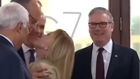 Merc pitao Meloni za pušenje, ona mu odgovorila: Prestala sam! (VIDEO)