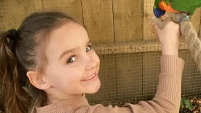 Devojčica (9) ubijena jednim ubodom noža u srce! Dečak (16) je ostavio u lokvi krvi - jezivo šta je rekao pred sudijom