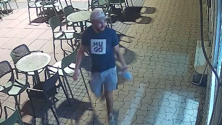 Ako vidite ovog muškarca pozovite policiju! Oglasio se Mup