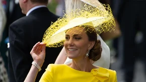 Kejt Midlton ne skida haljinu naše dizajnerke: Treći put u javnosti u istom autfitu i svaki put je kao sunce!