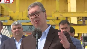 Vučić odbrusio blokaderskoj novinarki: Sve vaše laži služe da me predstavite kao nečoveka