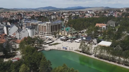 Albanski klub na pripremama na Zlatiboru, trener im legenda Zvezde, a kod kuće ih kritikuju zbog toga