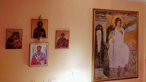 Postoje dva pravila: Evo na koji zid u kući treba okačiti ikonu