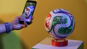 Kao mobilni telefon: Lopta za Mundijal pred svaku utakmicu mora na punjač, evo i zašto
