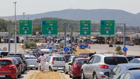 Šta vas čeka na granici - da li možete na letovanje u Grčku ako ste na bolovanju