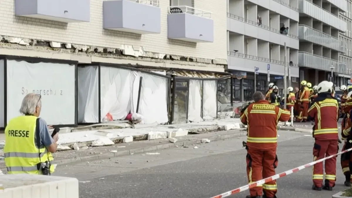 Obrušila se nadstrešnica od 40 metara na šetalištu u Nemačkoj (VIDEO)