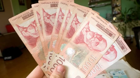 Najnovija vest o isplati jednokratne pomoći za građane od 10.000 i 20.000 dinara: Evo ko sve ima pravo na novac