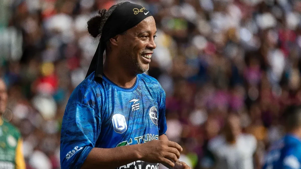 Ne, nije šala: Ronaldinjo prekida penziju i potpisuje za italijanski klub