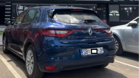 Novi Sad vrvi od hrvatskih tablica! Dovlače ih i autobusima!