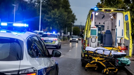 Krvava drama u školi! Dečaci sa mačetom i palicom upali među đake, devojčici posekli vrat