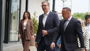 Vučić u Makišu: Predsednik obilazi Jedinstveni dispečerski centar