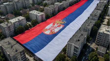 Zastava veća od 50 stanova! Ove brojke će vas šokirati, videćemo je 27. juna na skupu na koji je pozvao Vučić