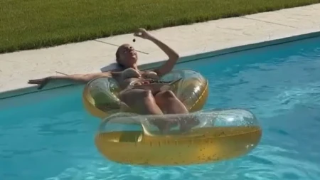 Šok životni preokret: Bogata Srpkinja napustila grad i sa decom otišla na selo, evo kako živi danas (FOTO)