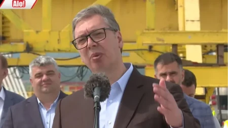 Predsednik Vučić obilazi Jedinstveni dispečerski centar 
