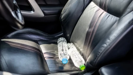 Mnogi ovo rade svakog leta, a ne znaju šta se dešava vodi u usijanom automobilu