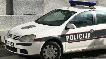 Opljačkana lutrija u naselju Otoka: Policija u potrazi za razbojnikom