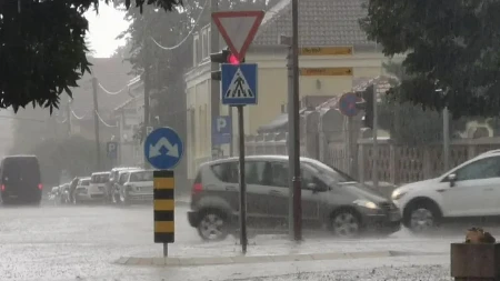 Pljuskovi sa grmljavinom! Nastavlja se haos sa vremenom, osim u ovom delu zemlje