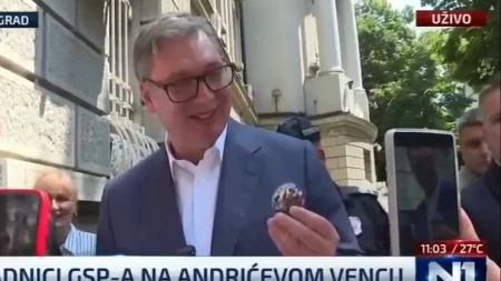 Aplauzi uživo u programu N1 predsedniku Vučiću od radnika GSP