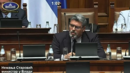 "Najskandaloznija stvar ikad izrečena u Skupštini" Starović reagovao na izjave Aleksića: Uporedio je naše lekare sa zlikovcima i koljačima terorističke UČK (VIDEO)