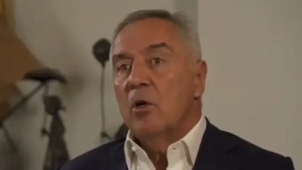 Milo Đukanović se spremao za rat! Uhvaćen sa hrpom oružja, policija pokrenula postupak!