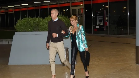 Misterija koja godinama intrigira sve: Evo ko je muž Lidije Ocokoljić i zašto beži od javnosti! (FOTO)