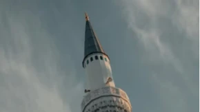 Danska hoće da zabrani islamski poziv na molitvu! Ministar: "Pojanje imama ne bi trebalo da se čuje preko naših krovova"