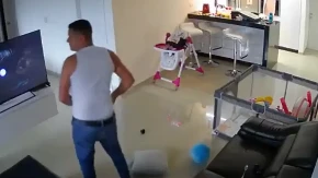 Čoveku u Venecueli stigla zloslutna poruka, ima je sekunde da reaguje: Onda je usledio horor (VIDEO)