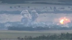 Rusi grunuli bombe od pola tone: Ukrajinski položaji lete u vazduh, objavljen snimak