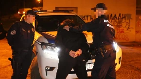 Munjevita akcija Interventne jedinice u Novom Sadu: Dileri padaju jedan za drugim, zaplenjene bombe i kokain! (FOTO)