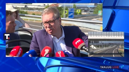"Aco, Srbine!" Doček za predsednika na novom auto-putu (VIDEO)