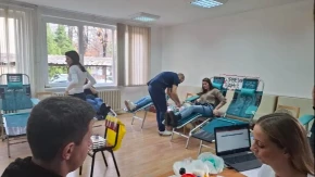 Crveni krst pozvao dobrovoljne davaoce krvi: Akcijase nastavlja i sledeće sedmice