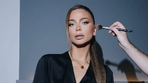 Sve je spremno za let do Njujorka! Milica spremila prvu klasu za sve putnike, a ispod bademantila se krije skupocena zebra!