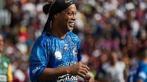 Legendarni Brazilac se vraća: Ronaldinjov povratak u 46. godini - otkrio detalje ugovora koji je šokirao svet