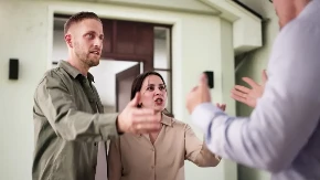 Haos na mrežama zbog svađe u komšiluku: Hoće da tuži komšiju zbog prozora - ljudi u komentarima pobesneli
