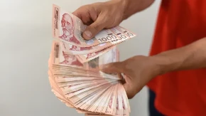 Fantastična vest! Plate u Srbiji nastavljaju da rastu - prosečna zarada u aprilu bila 121.805 dinara