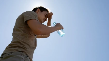 Kako mu je to palo na pamet? Odlepio od vrućine, pa uradio ovo - mreže se usijale od komentara