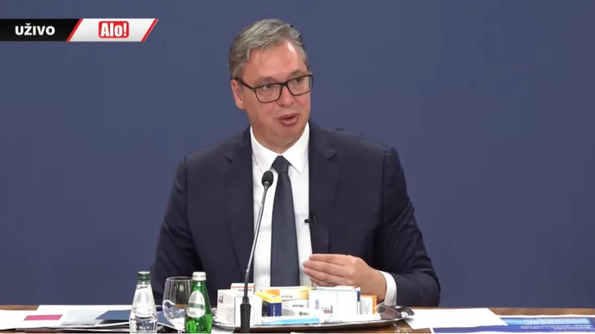 Lekovi drastično pojeftinjuju! Vučić pokazao koliko će koštati: Neki će biti i pet puta jeftiniji