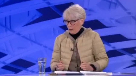 "Džiberska svest i nacionalizam" Aida Ćorović ogorčena na blokadere: Skup u Kraljevu kao baljezgarije osamdesetih