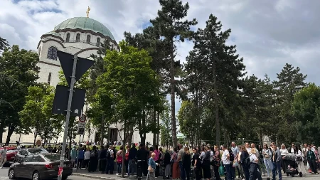 Porfirije: "Vernici, dolazeći da se poklanjaju pojasu Presvete Bogorodice povrđuju da su Božji narod"
